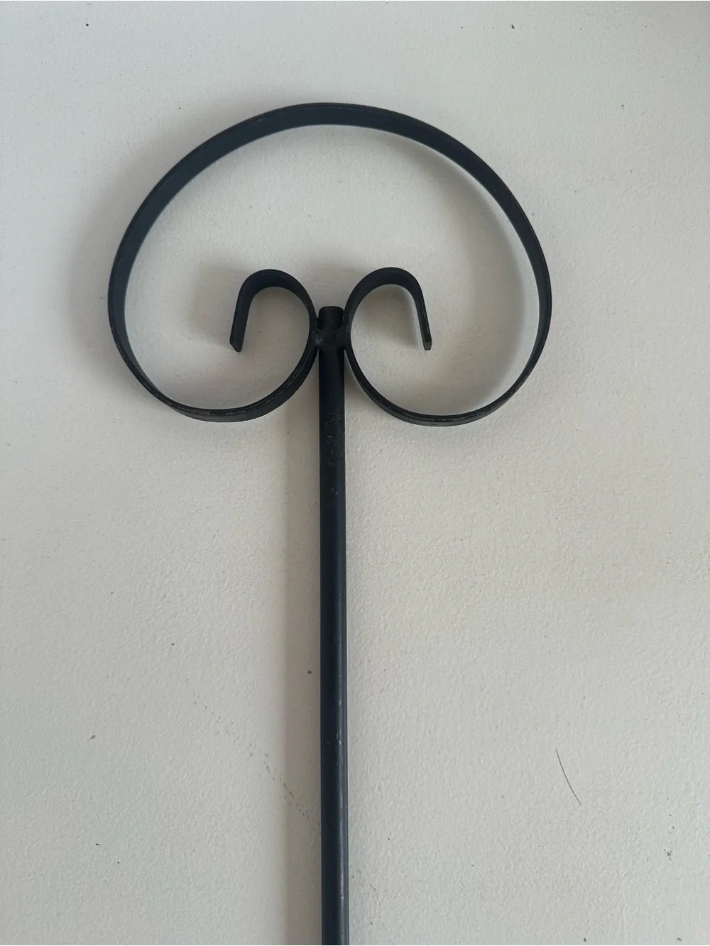 Vintage Black Scroll Metal Wall Hook Rack